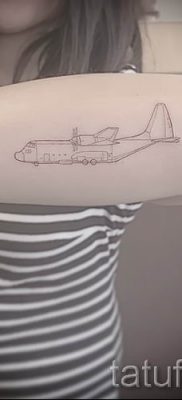 Фото тату самолет для статьи про значение татуировки с самолет — tatufoto.ru — 19