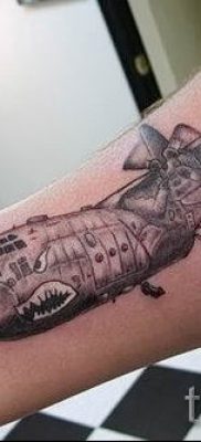 Фото тату самолет для статьи про значение татуировки с самолет — tatufoto.ru — 26