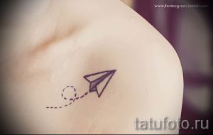 Фото тату самолет для статьи про значение татуировки с самолет - tatufoto.ru - 32
