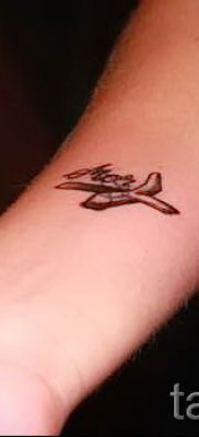 Фото тату самолет для статьи про значение татуировки с самолет — tatufoto.ru — 33