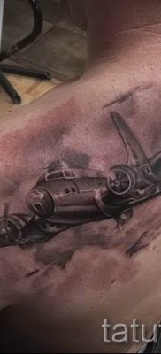 Фото тату самолет для статьи про значение татуировки с самолет — tatufoto.ru — 42