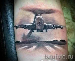 Фото тату самолет для статьи про значение татуировки с самолет - tatufoto.ru - 58