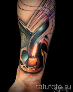 Фото тату свеча для статьи про значение татуировки со свечей - tatufoto.ru - 31