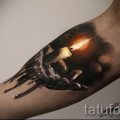 Фото тату свеча для статьи про значение татуировки со свечей - tatufoto.ru - 47