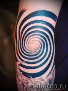 Фото тату спираль для статьи про значение татуировки с этим рисунком - tatufoto.ru - 21