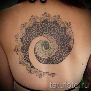 Фото тату спираль для статьи про значение татуировки с этим рисунком - tatufoto.ru - 25