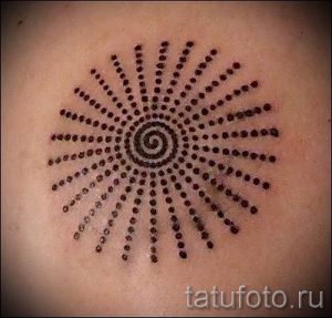 Фото тату спираль для статьи про значение татуировки с этим рисунком - tatufoto.ru - 28