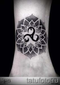 Фото тату спираль для статьи про значение татуировки с этим рисунком - tatufoto.ru - 30