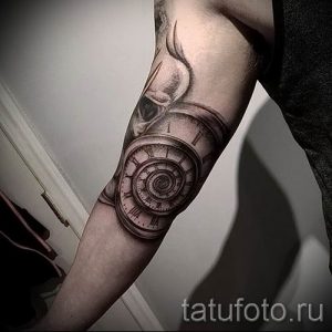 Фото тату спираль для статьи про значение татуировки с этим рисунком - tatufoto.ru - 33