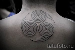 Фото тату спираль для статьи про значение татуировки с этим рисунком - tatufoto.ru - 58