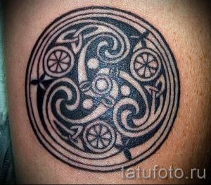 Фото тату спираль для статьи про значение татуировки с этим рисунком - tatufoto.ru - 64