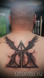 Фото тату тату дары смерти для статьи про значение рисунка татуировки - tatufoto.ru - 59