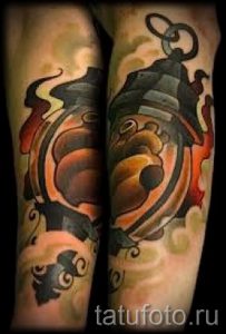 Фото тату фонарь для статьи про значение татуировки с фонарем - tatufoto.ru - 15