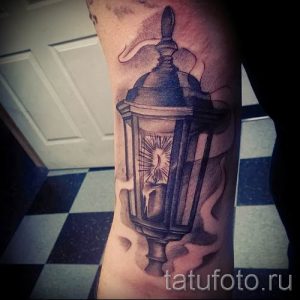 Фото тату фонарь для статьи про значение татуировки с фонарем - tatufoto.ru - 38