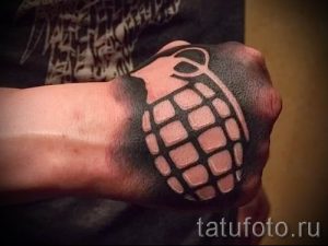 тату граната фото готовой татуировки для статьи про значение тату - tatufoto.ru 10
