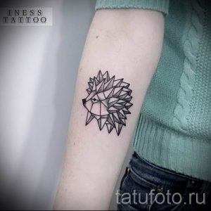 тату ежик фото - примеры для статьи про значение тату еж - tatufoto.ru - 32