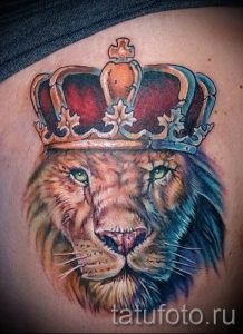 тату лев с короной - фото для статьи про значение татуировки - tatufoto.ru - 8