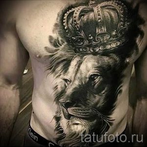 тату лев с короной - фото для статьи про значение татуировки - tatufoto.ru - 10