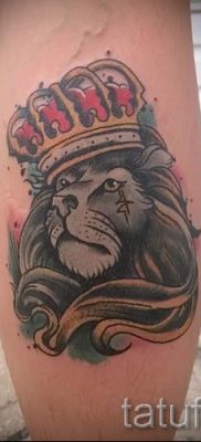 тату лев с короной — фото для статьи про значение татуировки  — tatufoto.ru — 20