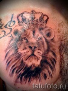 тату лев с короной - фото для статьи про значение татуировки - tatufoto.ru - 38