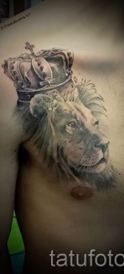 тату лев с короной — фото для статьи про значение татуировки  — tatufoto.ru — 48