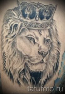 тату лев с короной - фото для статьи про значение татуировки - tatufoto.ru - 53