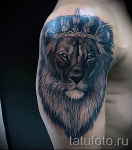 тату лев с короной - фото для статьи про значение татуировки - tatufoto.ru - 72