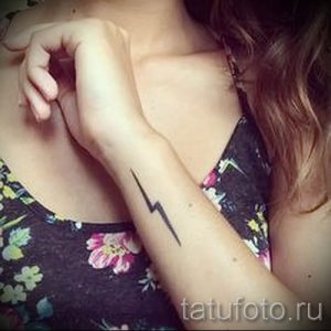 тату молния фото для стати про значение татуировки - tatufoto.ru - 15