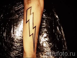 тату молния фото для стати про значение татуировки - tatufoto.ru - 37