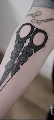 тату ножницы фото пример для статьи про значение рисунка татуировки — tatufoto.ru — 38