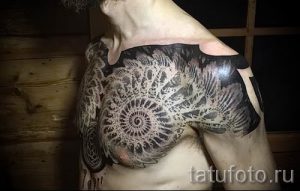 тату улитка фото - пример тату для статьи про значение татуировки - tatufoto.ru - 44