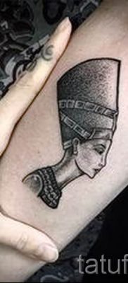 фото классной готовой тату Нефертити для статьи про значение 6