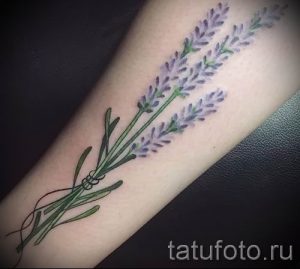 фото пример тату лаванда для статьи про значение этой татуировки 7