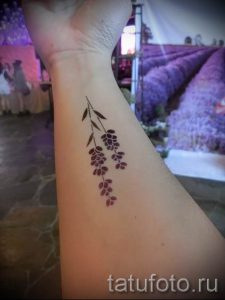 фото пример тату лаванда для статьи про значение этой татуировки 38