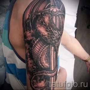 фото пример тату меч - картинка для статьи про значение татуировки 21