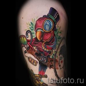 фото пример тату попугай для статьи про значение тату с попугаем - 38