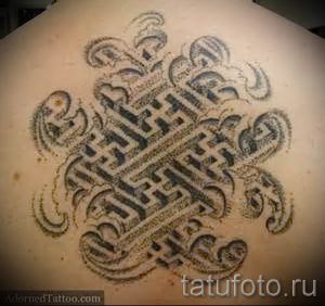 фото пример тату свастика для статьи про значение татуировки - tatufoto.ru - 11