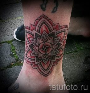 фото пример тату свастика для статьи про значение татуировки - tatufoto.ru - 27