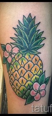 фото тату ананас для статьи про значение татуировки с ананасом — tatufoto.ru — 4