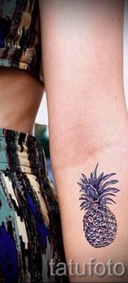 фото тату ананас для статьи про значение татуировки с ананасом — tatufoto.ru — 6