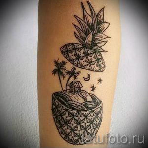 фото тату ананас для статьи про значение татуировки с ананасом - tatufoto.ru - 14