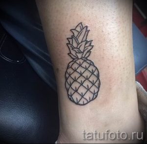 фото тату ананас для статьи про значение татуировки с ананасом - tatufoto.ru - 28