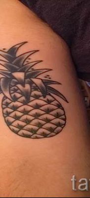 фото тату ананас для статьи про значение татуировки с ананасом — tatufoto.ru — 35