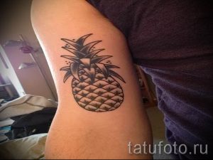 фото тату ананас для статьи про значение татуировки с ананасом - tatufoto.ru - 35