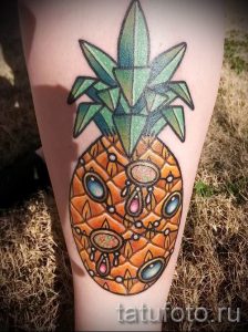 фото тату ананас для статьи про значение татуировки с ананасом - tatufoto.ru - 43