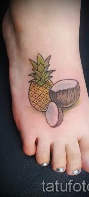 фото тату ананас для статьи про значение татуировки с ананасом — tatufoto.ru — 47