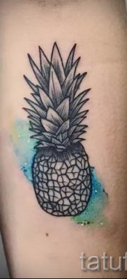 фото тату ананас для статьи про значение татуировки с ананасом — tatufoto.ru — 50