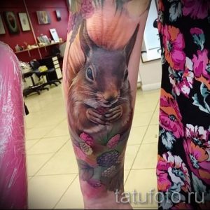фото тату белка для статьи про значение татуировки с белкой - tatufoto.ru - 11
