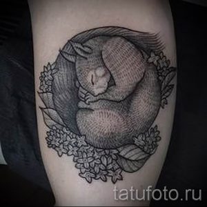 фото тату белка для статьи про значение татуировки с белкой - tatufoto.ru - 12