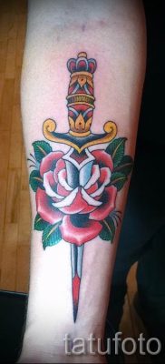 фото тату кинжал и роза пример для статьи про значение татуировки — tatufoto.ru — 8